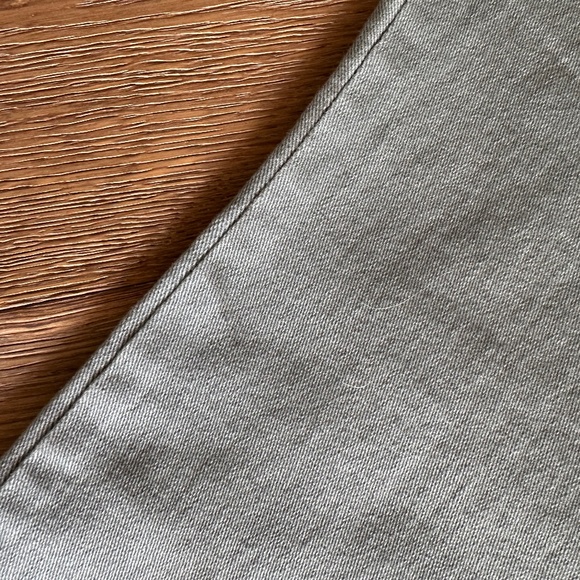 DEMOCRACY 'Ab'Solution Frayed Itty Bitty Flare Jeans - Picture 13 of 13